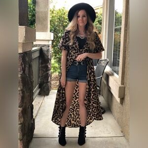 Leopard Button-Front Duster Top